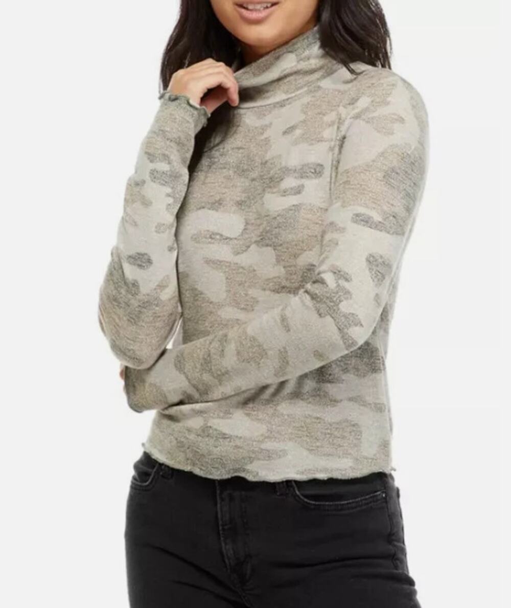 Love, Fire Junior's Hacci Mock Neck Lettuce Edge Printed Camo Top Size MEDIUM